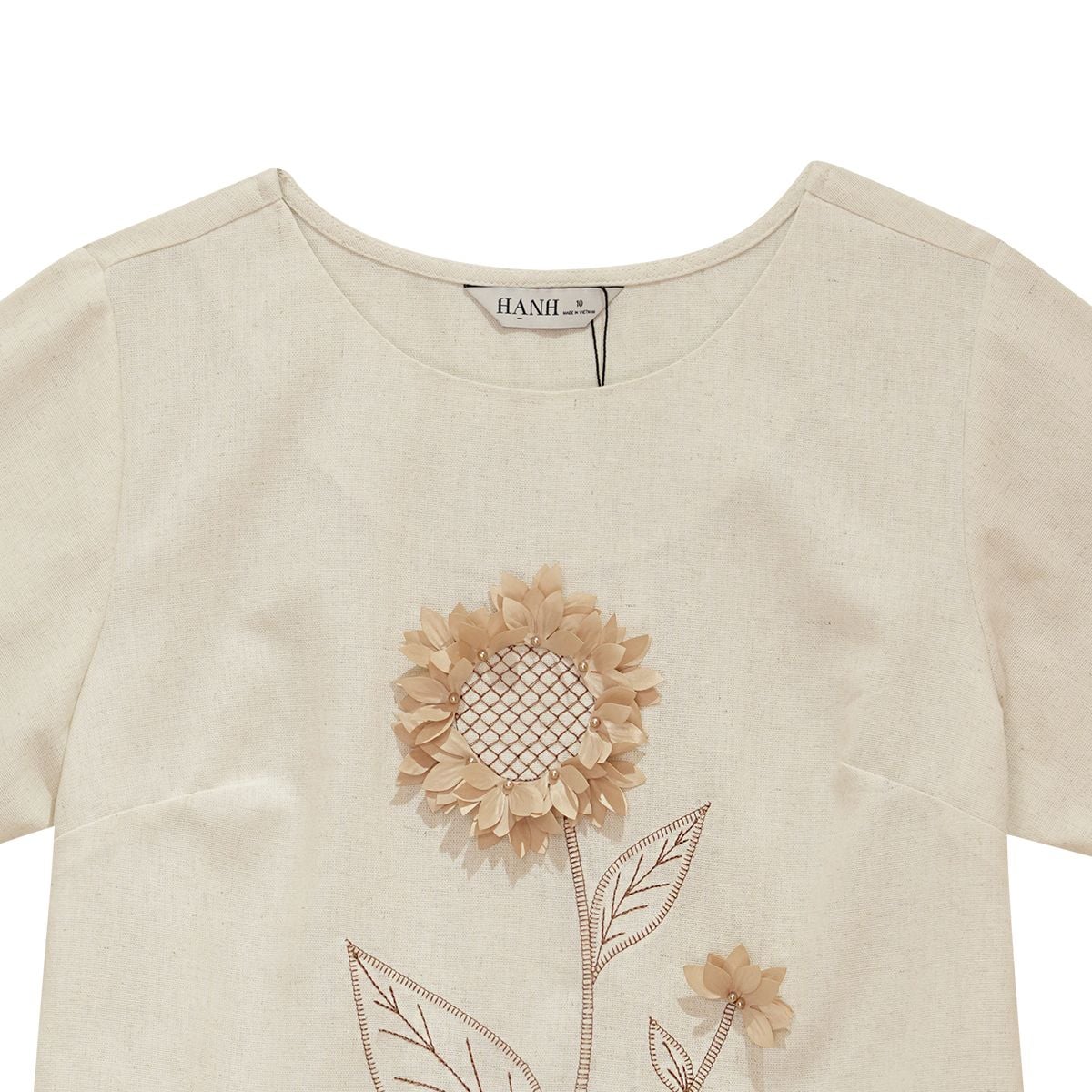  Hạnh - Áo kiểu trung niên cổ tròn tay ngắn chất liệu linen thêu họa tiết 3413/5.285 