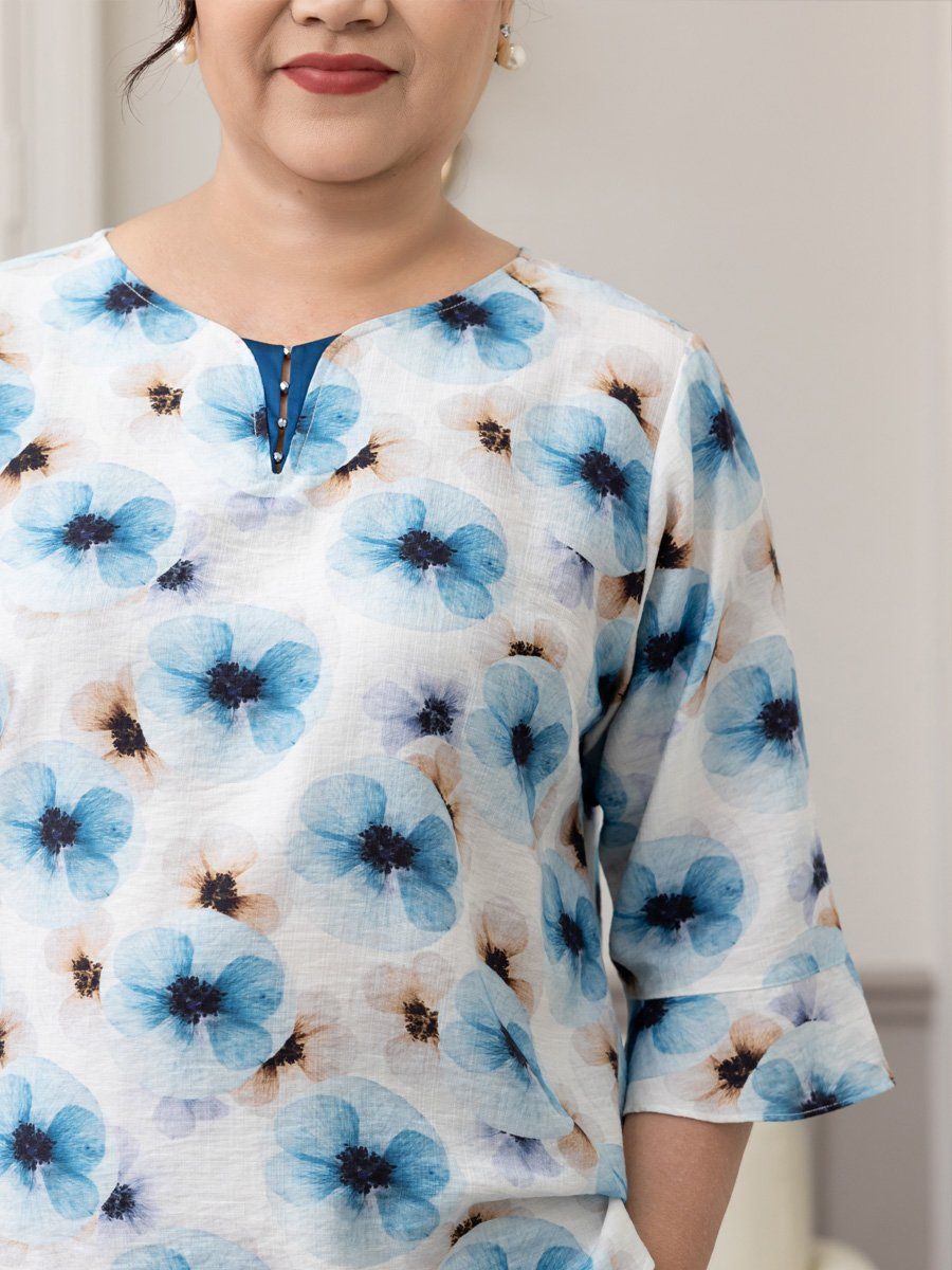  Hạnh áo cổ xẻ V viền kết hạt, vạt trước bo tròn, tay ngắn bèo cách điệu 4428/5.267 