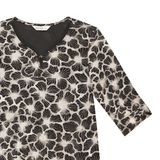  Hạnh - Áo kiểu trung niên cổ tim tay lỡ chất liệu cotton in họa tiết 4437/5.114 