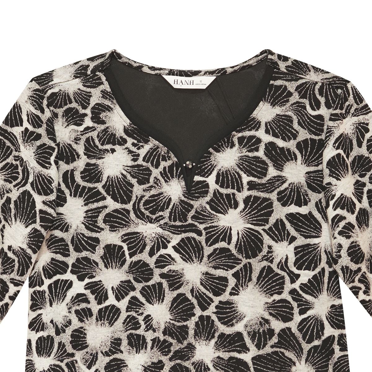  Hạnh - Áo kiểu trung niên cổ tim tay lỡ chất liệu cotton in họa tiết 4437/5.114 