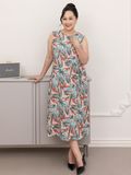  Hạnh Đầm suông cổ tròn in họa tiết lá nhiệt đới, eo thắt nơ, sát nách 5608/5.333 