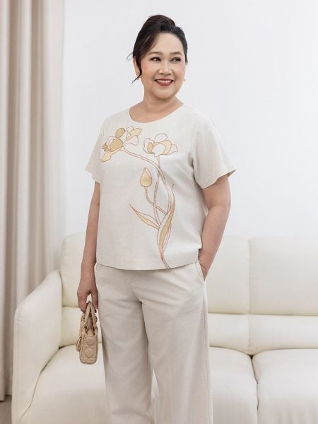  Hạnh Áo cổ tròn thêu họa tiết thêu, tay ngắn 3413/5.238 