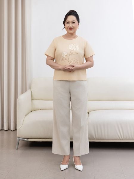 Hạnh Áo cổ tròn thêu họa tiết thêu và đính bông, tay ngắn  3413/5.331/5.314 