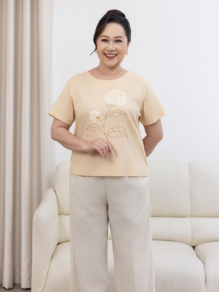  Hạnh Áo cổ tròn thêu họa tiết thêu và đính bông, tay ngắn  3413/5.331/5.314/5.417 