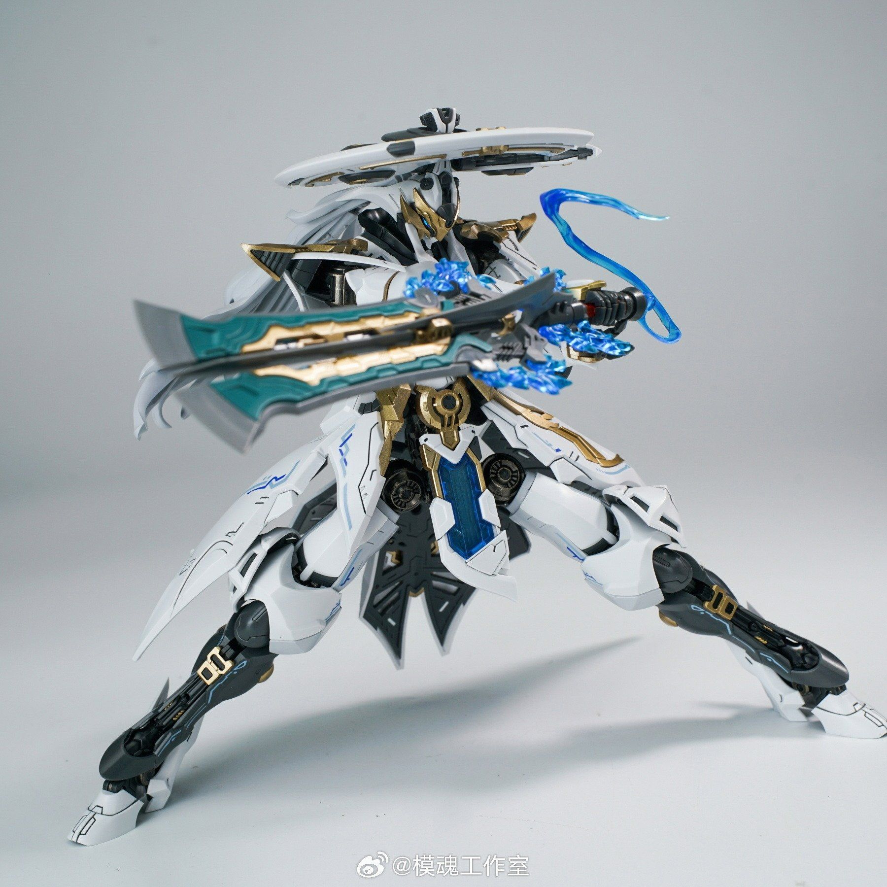  Mô Hình Lắp Ráp 1/100 TIêu Dao Tử | Background có sẵn | Base đi kèm | Khung Kim loại 