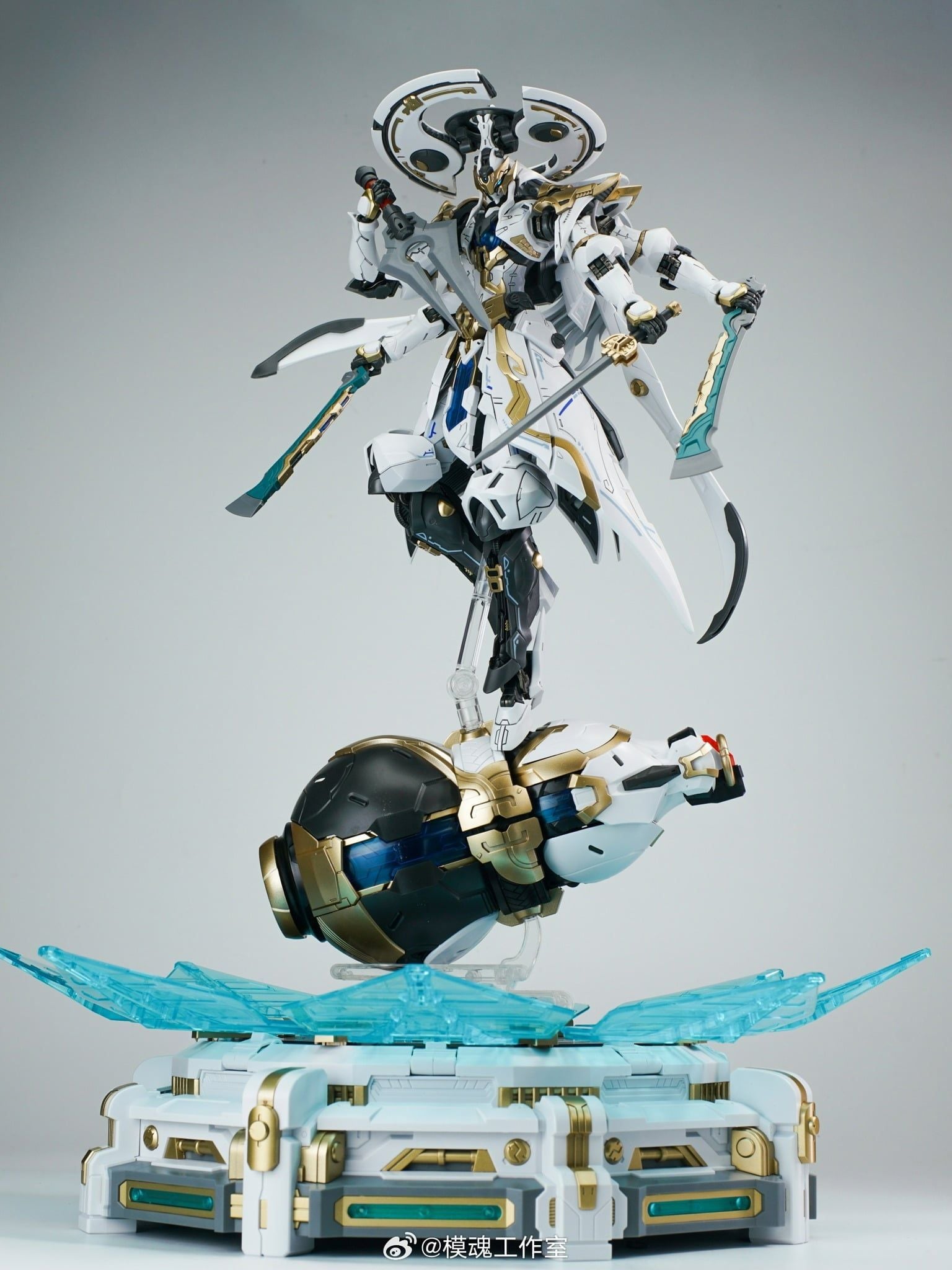  Mô Hình Lắp Ráp 1/100 TIêu Dao Tử | Background có sẵn | Base đi kèm | Khung Kim loại 