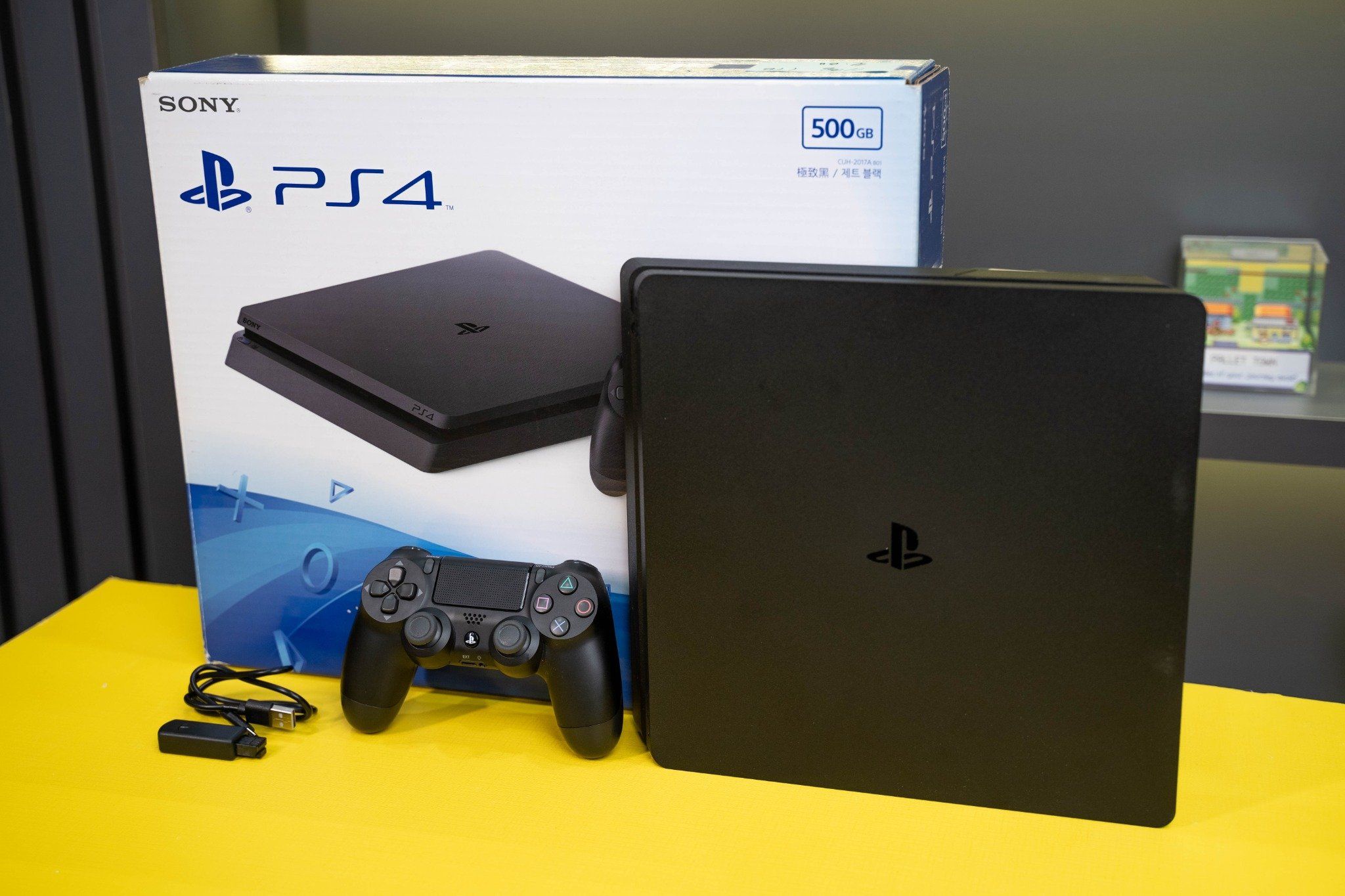 PS4 Slim/Pro 1TB Jailbreak mới nhất Cài sẵn game hay, game Retro