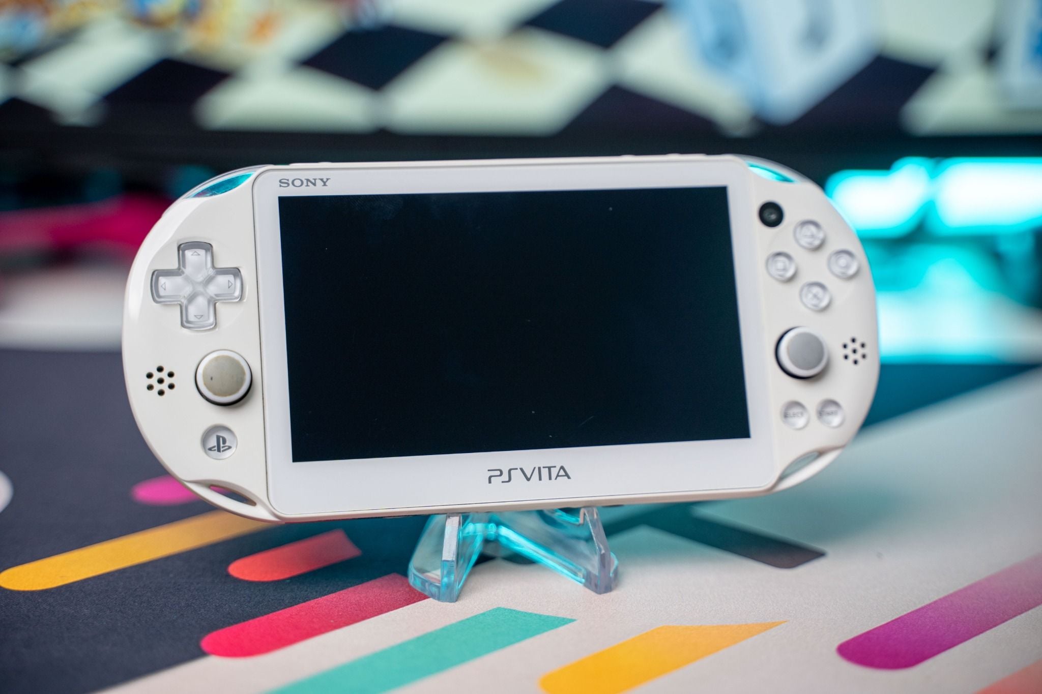  PS Vita 2000 - WiFi - Full Crack cài sẵn game các hệ PsVita/PSP/PS1/GBA/NES/NEOGEO... 