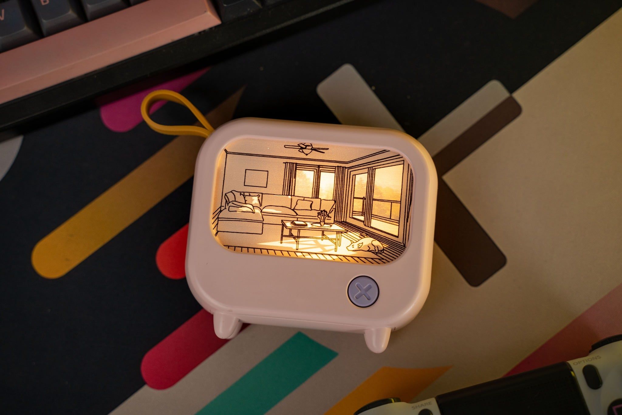  Đèn ngủ decor trang trí để bàn hình Tivi Retro 