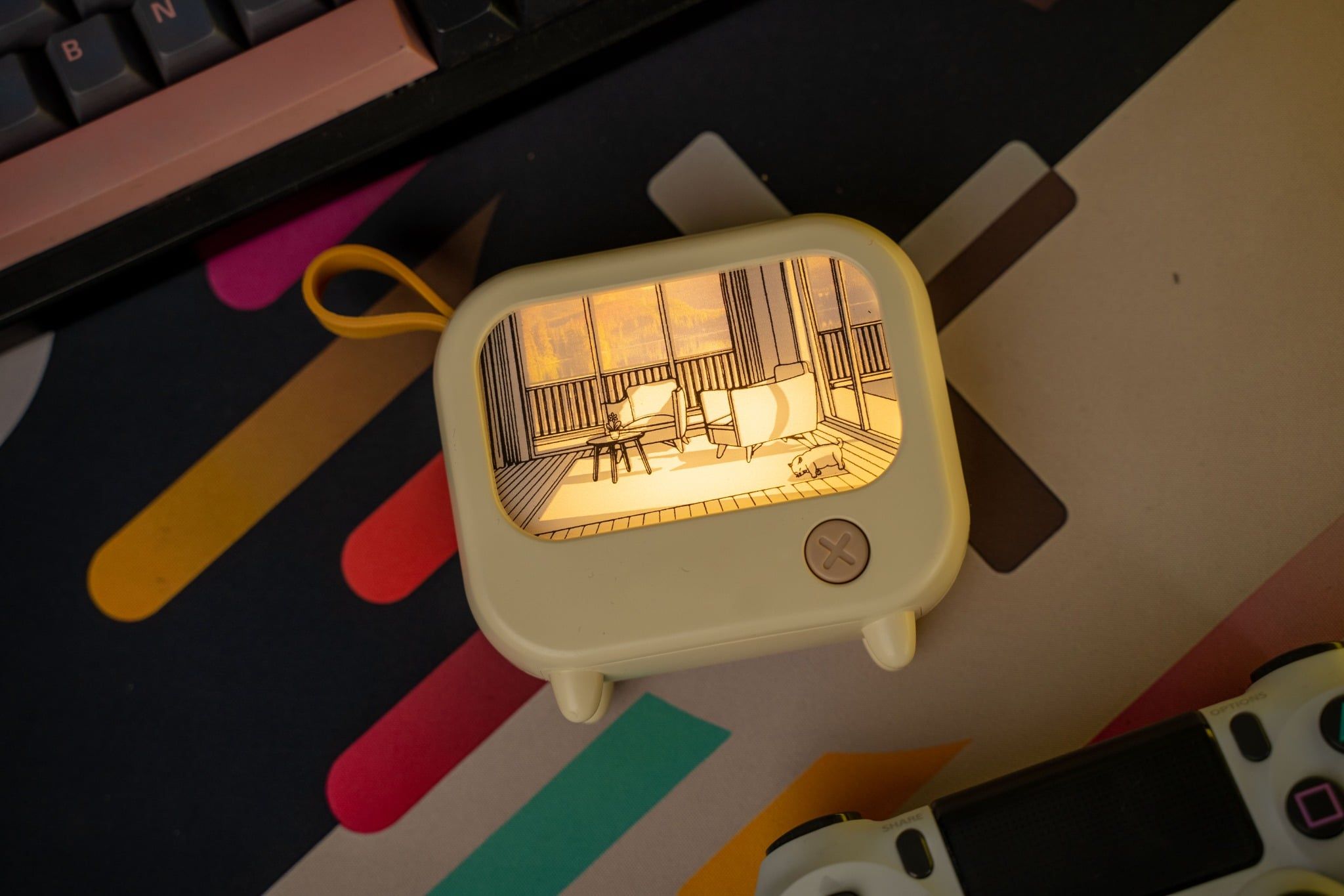  Đèn ngủ decor trang trí để bàn hình Tivi Retro 