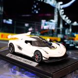  [1:32] Mô hình xe Fullbox có đế trưng bày 