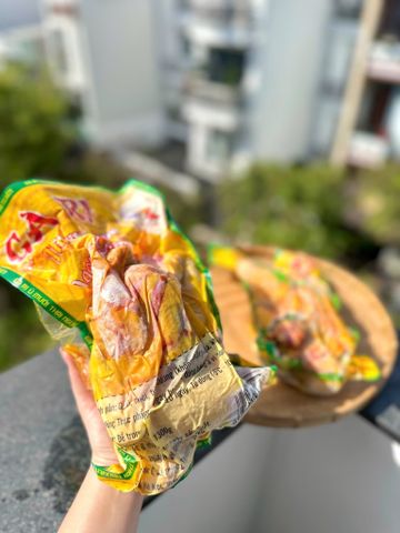 Gà Ủ Muối Nguyên Con