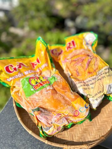 Gà Ủ Muối Nguyên Con