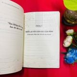  Cúi xuống nhặt lại chính mình - Những giây phút yếu lòng để không bỏ rơi chính mình 