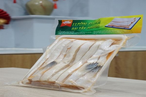  Lườn cá hồi đông lạnh 