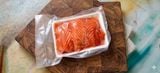  VỤN RẺO CÁ HỒI - 500gr 