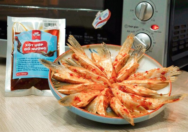  Vây Cá Hồi Ướp Gia Vị 