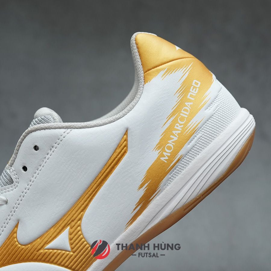 MIZUNO MONARCIDA NEO SALA PRO IN - Q1GA232152 - TRẮNG/VÀNG