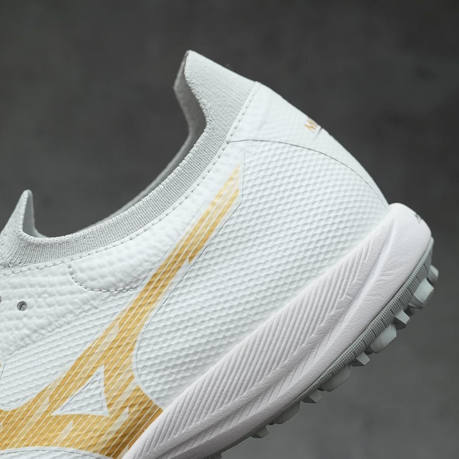 MIZUNO MORELIA NEO SALA β JAPAN TF - Q1GB264050 - TRẮNG/VÀNG