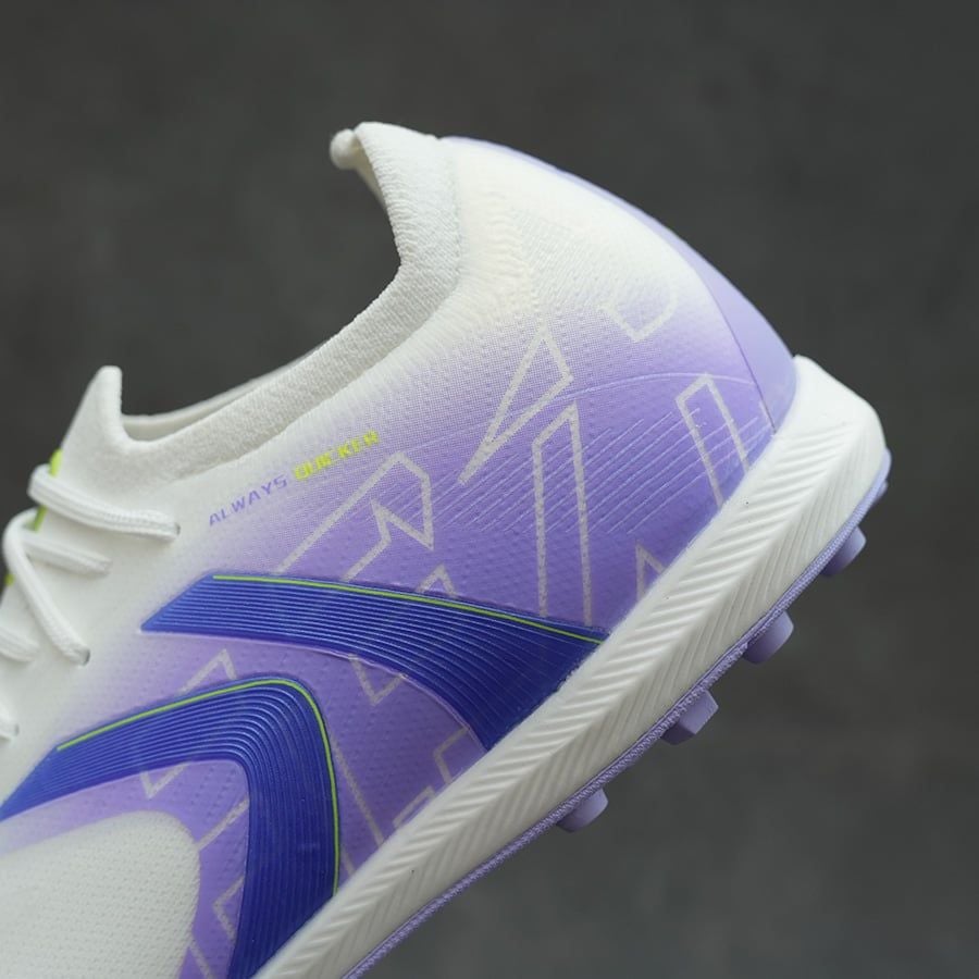 KELME V-MACH 3.0.4 TF - 8621ZX1423 - TRẮNG/TÍM