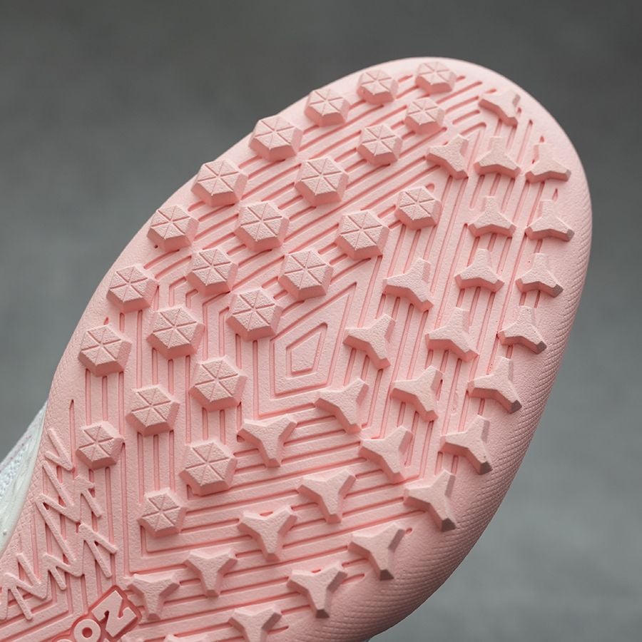 ZOCKER INSPIRE PRO 2 TF SNS 009 - TRẮNG/HỒNG