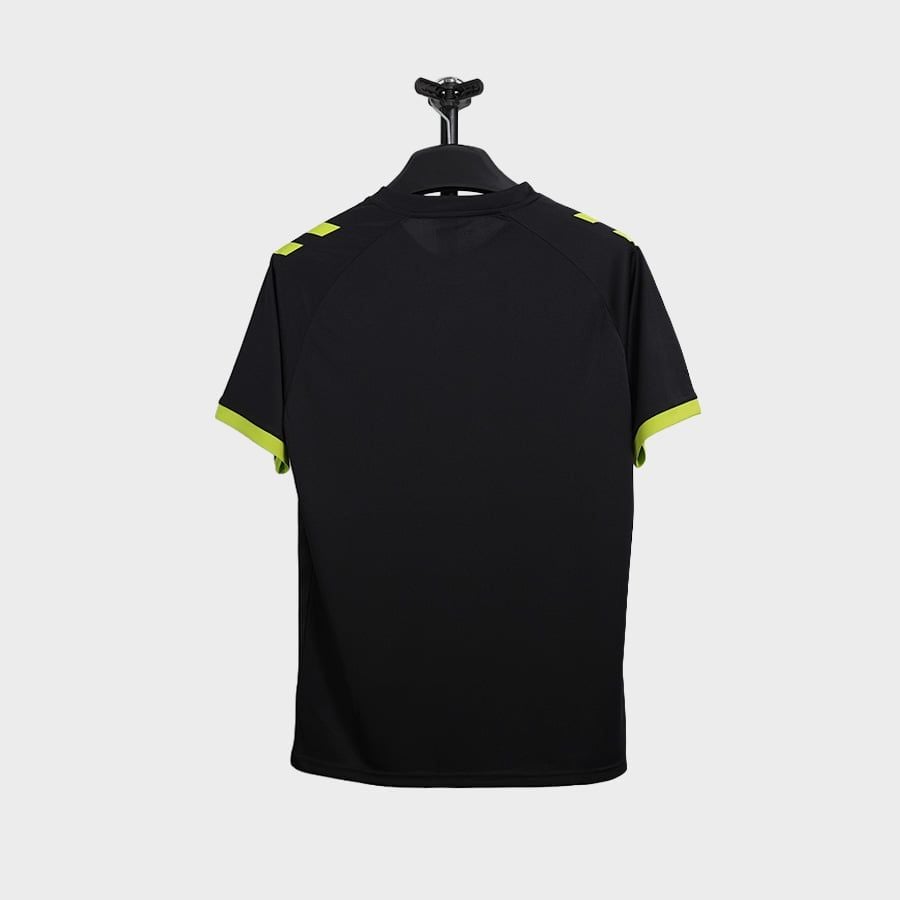 BỘ QUẦN ÁO BÓNG ĐÁ HUMMEL - TFEU9037 - ĐEN