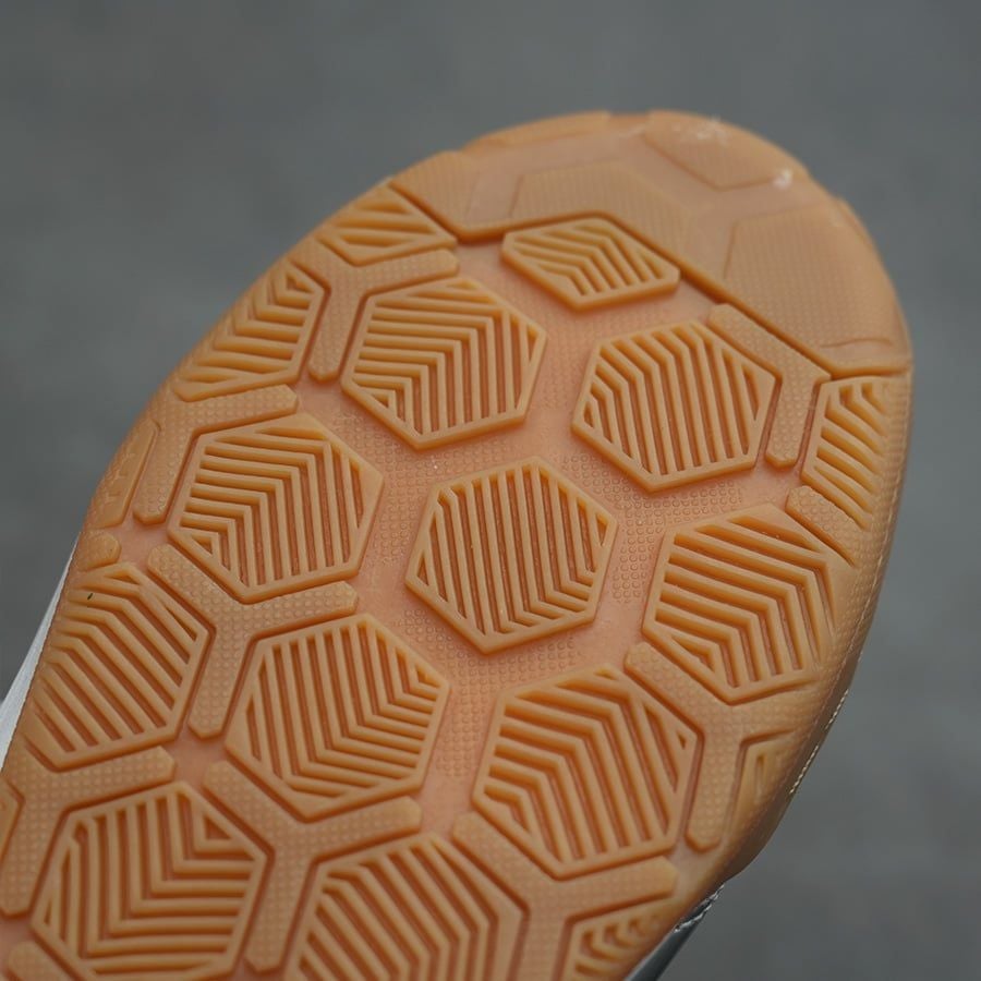 NIKE GATO LV8 GS IC - II7084-001 - BẠC