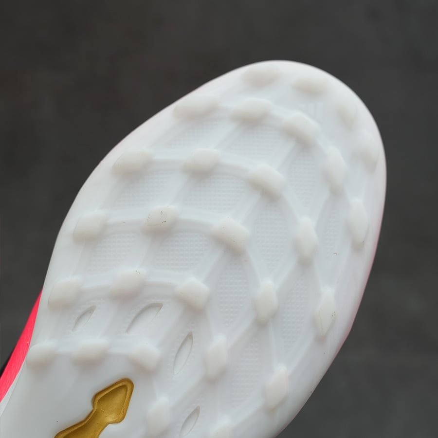 ADIDAS PREDATOR 26 PRO LƯỠI GÀ LẬT TF - HQ2254 - HỒNG/ĐEN