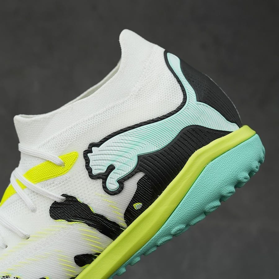 PUMA FUTURE 9 MATCH CREATIVITY TT - 108953-01 - TRẮNG/XANH/ĐEN