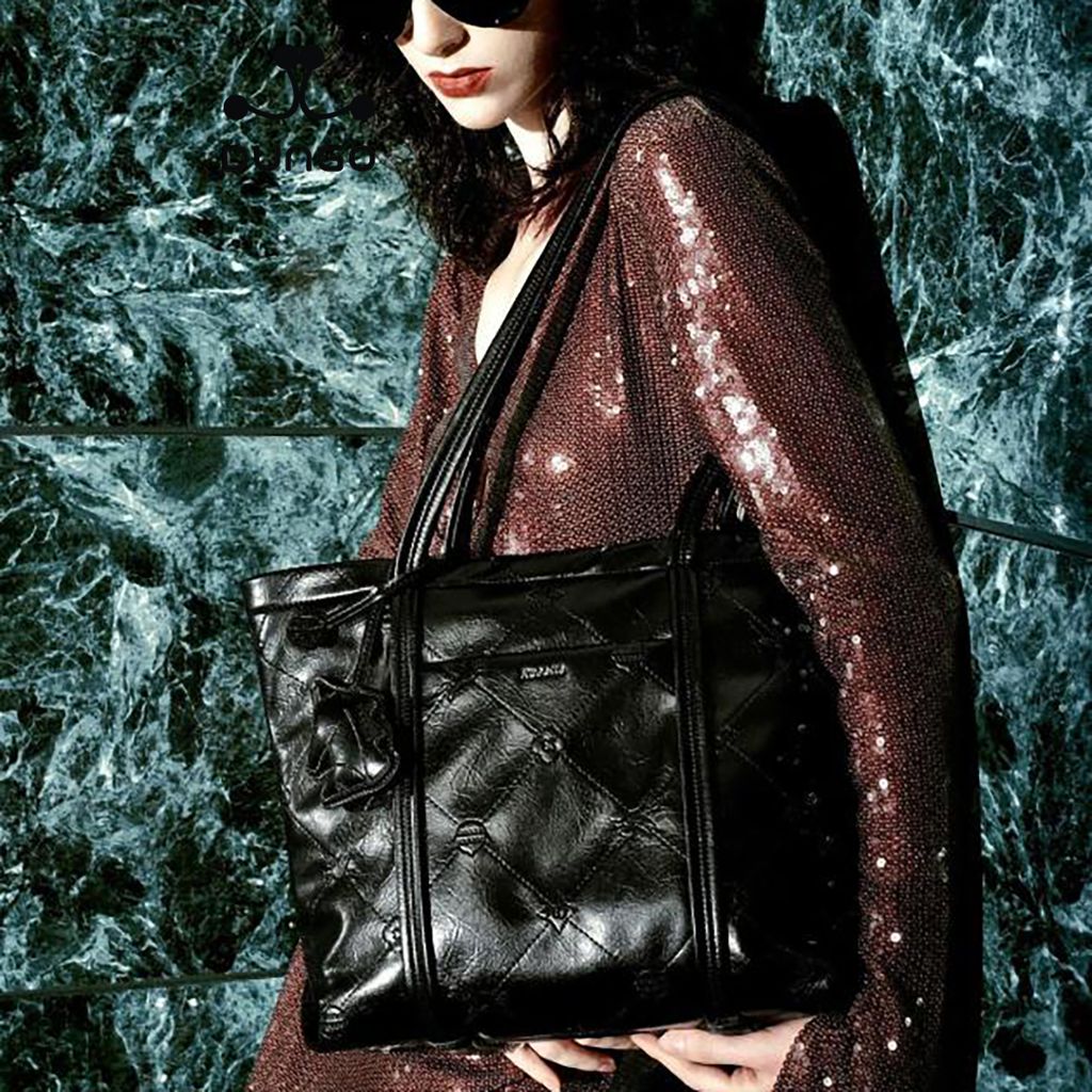 Túi Tote 14inch Nucelle NU1172204-01 Da Mềm Đen