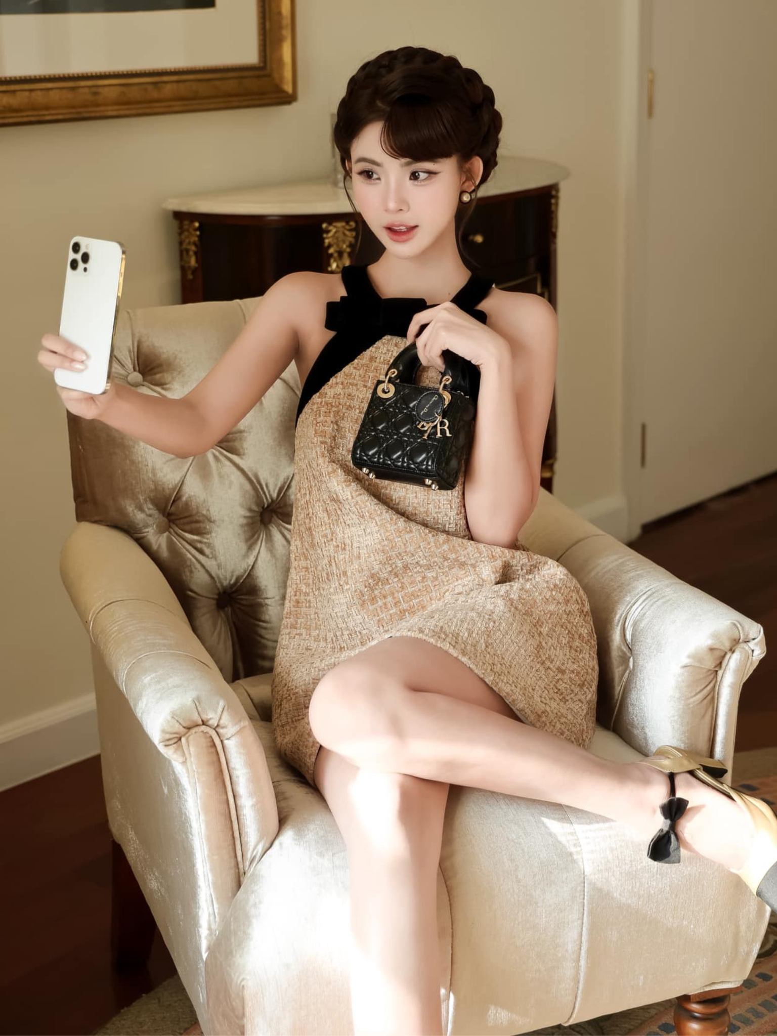 เดรส DẠ เอี๊ยม ขอบ โบว์ จีบ