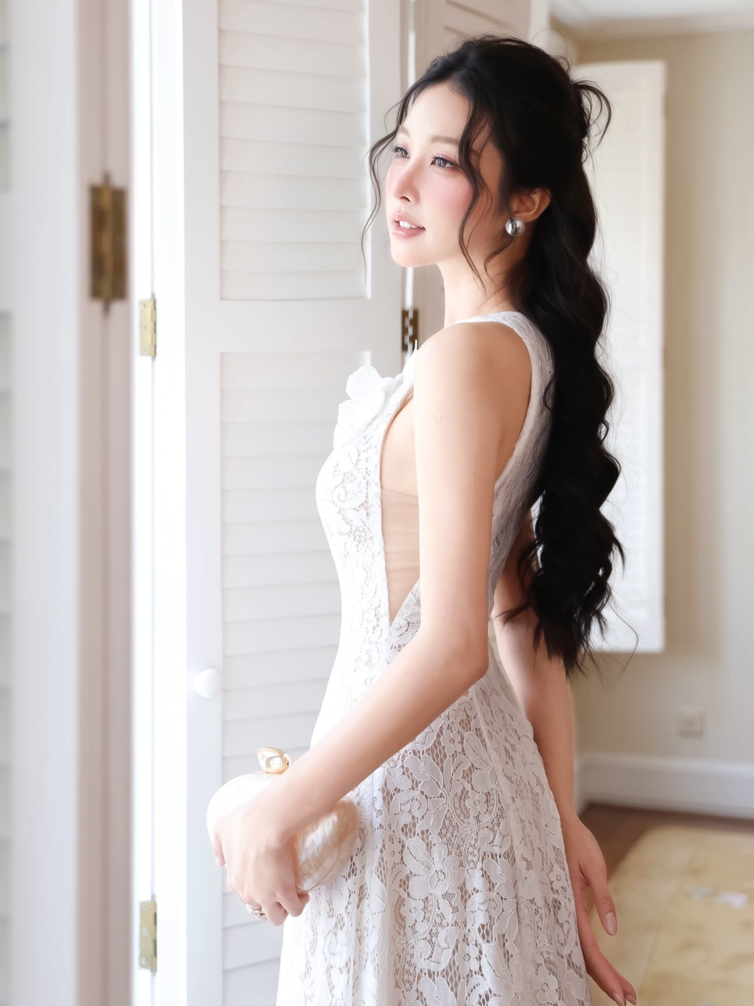 เดรส ลูกไม้ SN บาน ชายกระโปรง ครีม ลายดอก CÀI