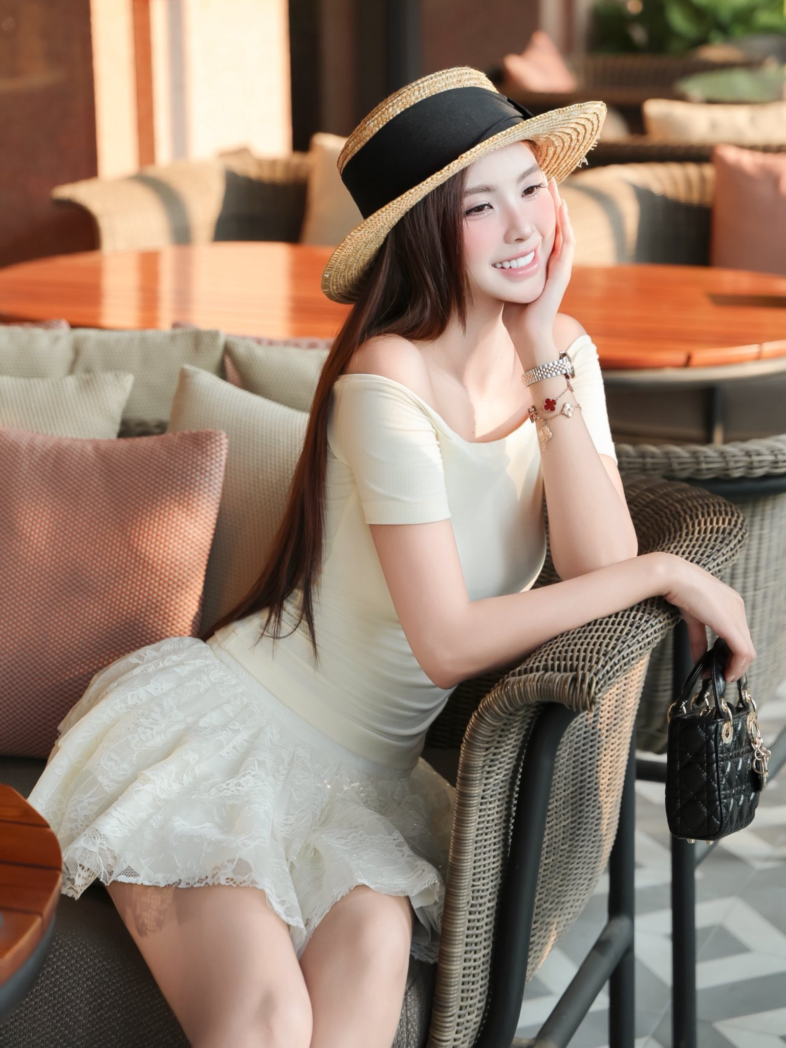 เซ็ต เสื้อ TN BẸT ไหล่ CV TẦNG