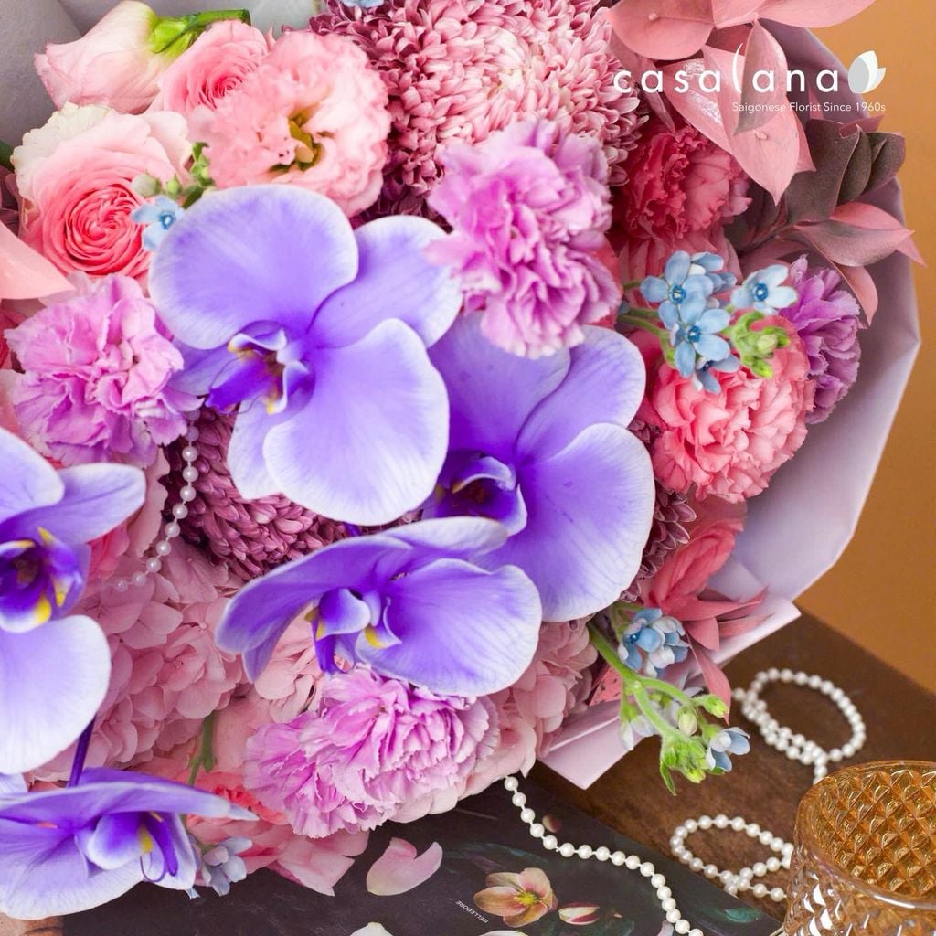  Bó Ctc mix hồ điệp, cúc mẫu đơn tone hồng tím 