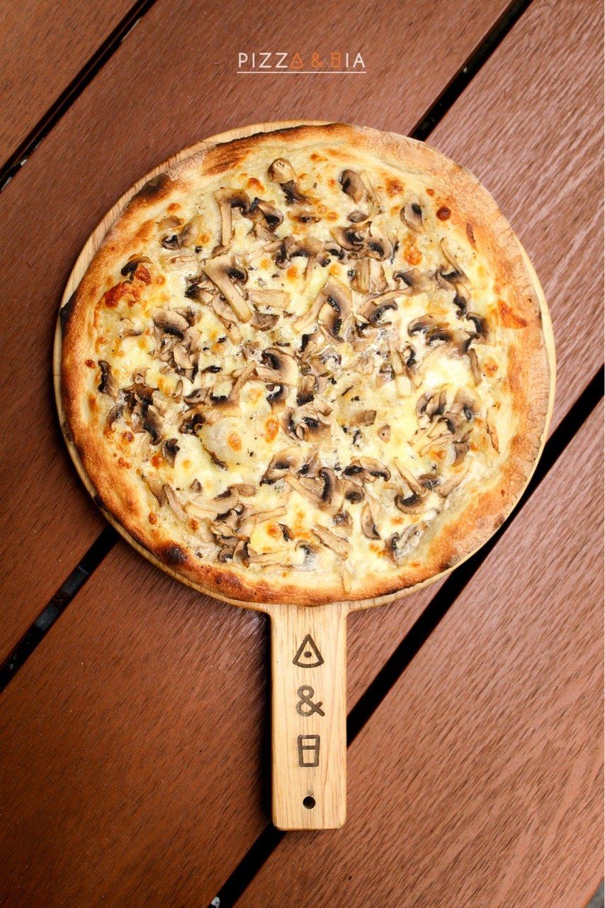  Truffle & Shrooms Pizza 12” 