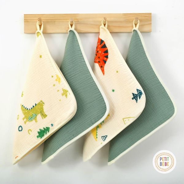  Khăn mặt kích thước lớn 30x30cm cho bé Petit Bebe 