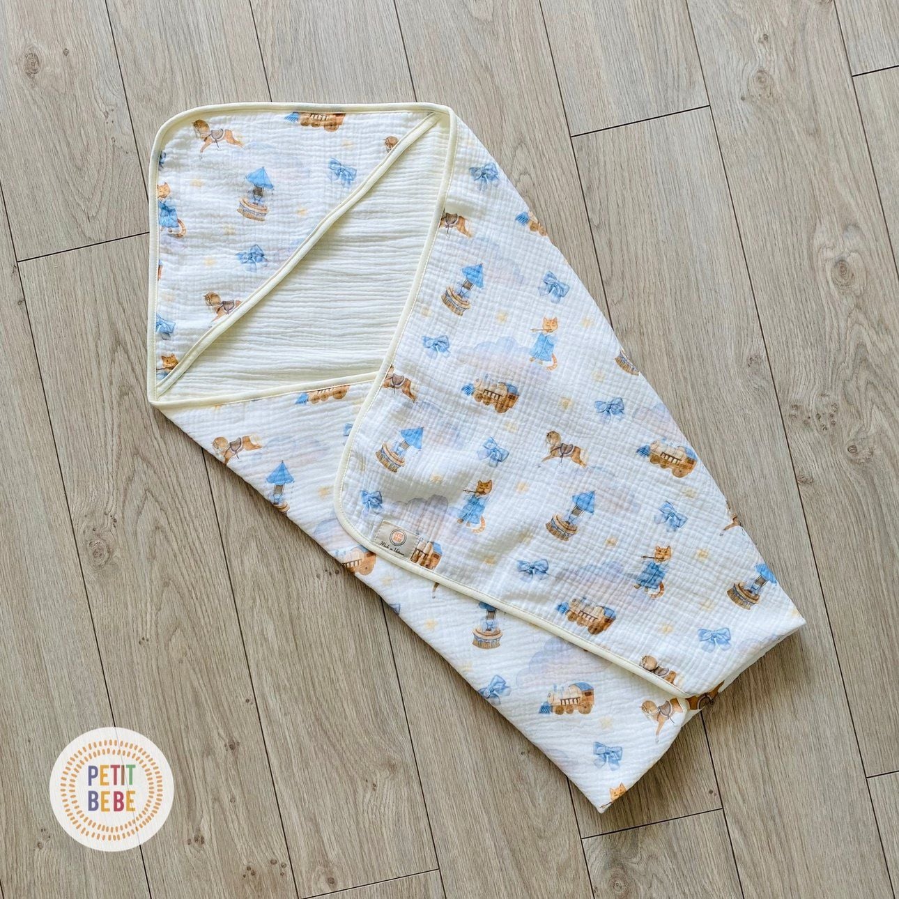  Choàng ủ sơ sinh có mũ PETIT BEBE muslin 4 lớp 