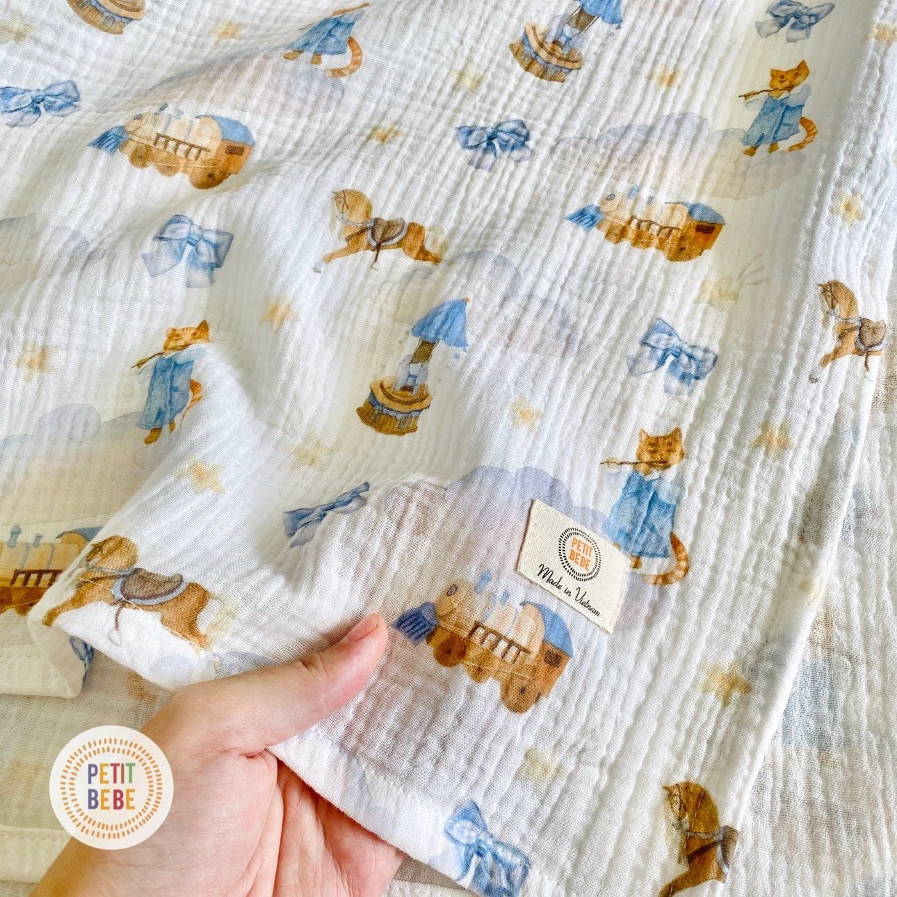  Khăn tắm 100x100cm cho bé Petit Bebe 