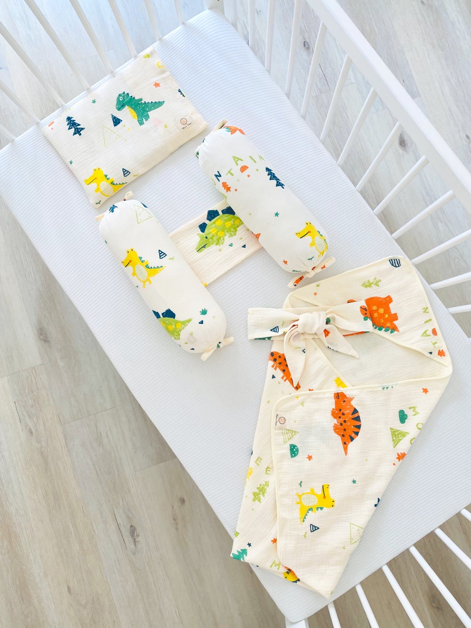  Bộ chăn gối sơ sinh Petit Bebe 