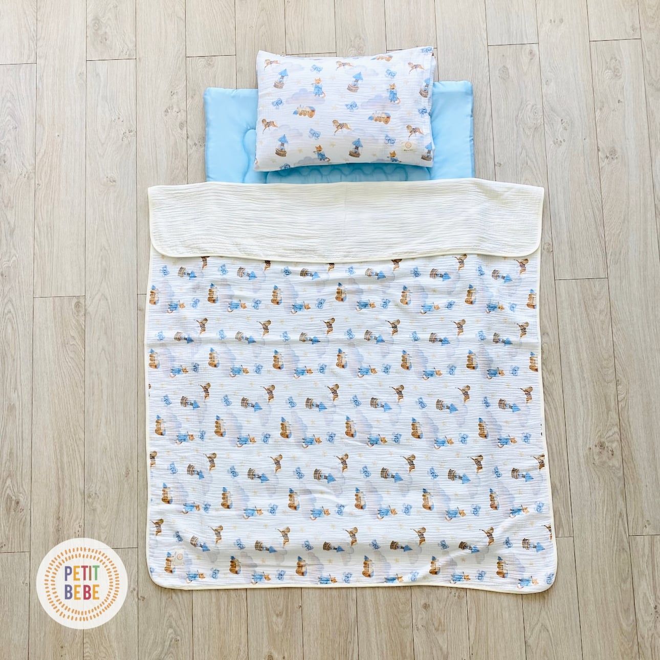  Set chăn gối đi học Petit Bebe 3 món Tấm lót | Gối nằm | Chăn hè 