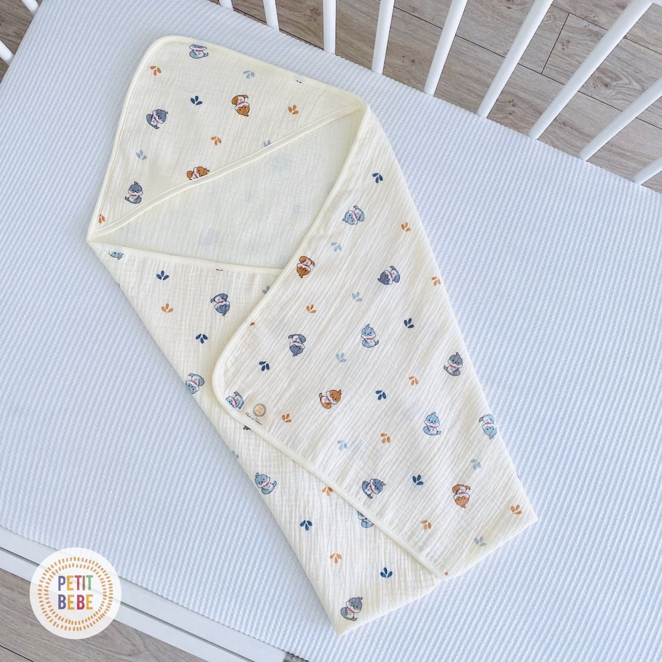  Choàng ủ sơ sinh có mũ PETIT BEBE muslin 4 lớp 