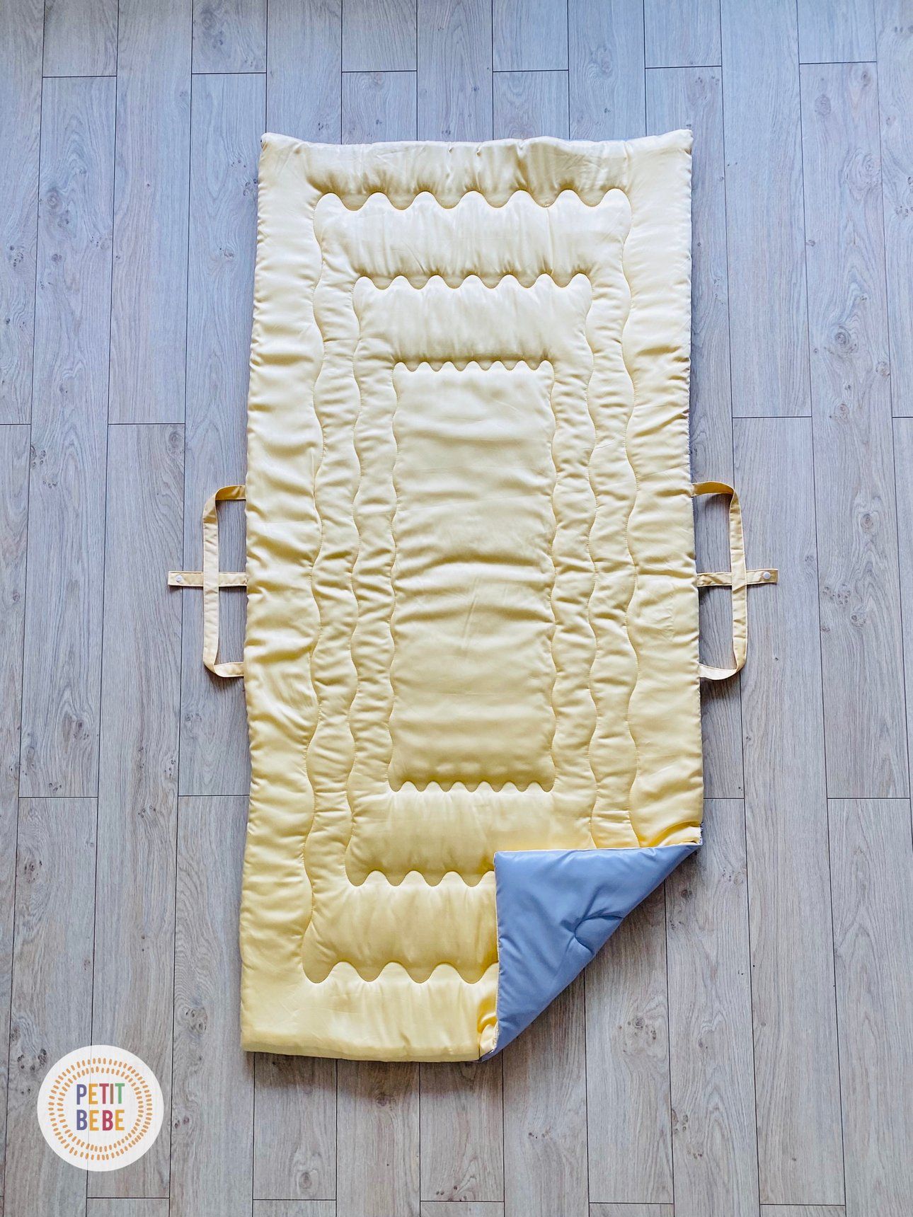  Tấm trải đa năng 75x160cm tencel 60s có quai xách gấp gọn cho bé 