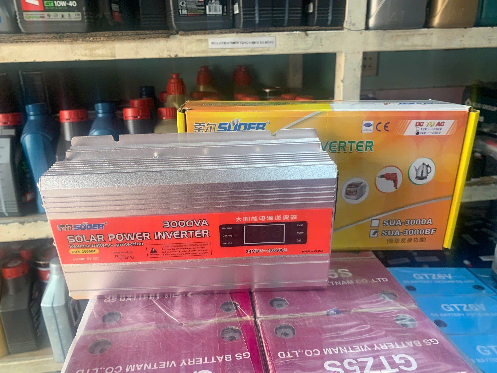  Chuyển nguồn sóng vuông SUA-3000BF (24V-220V) Chống Ngược Cọc - Có sạc 