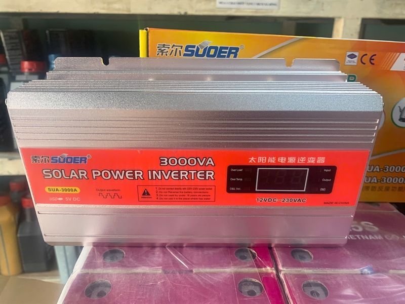  Chuyển nguồn sóng vuông SUA-3000A (12V-220V) có sạc 