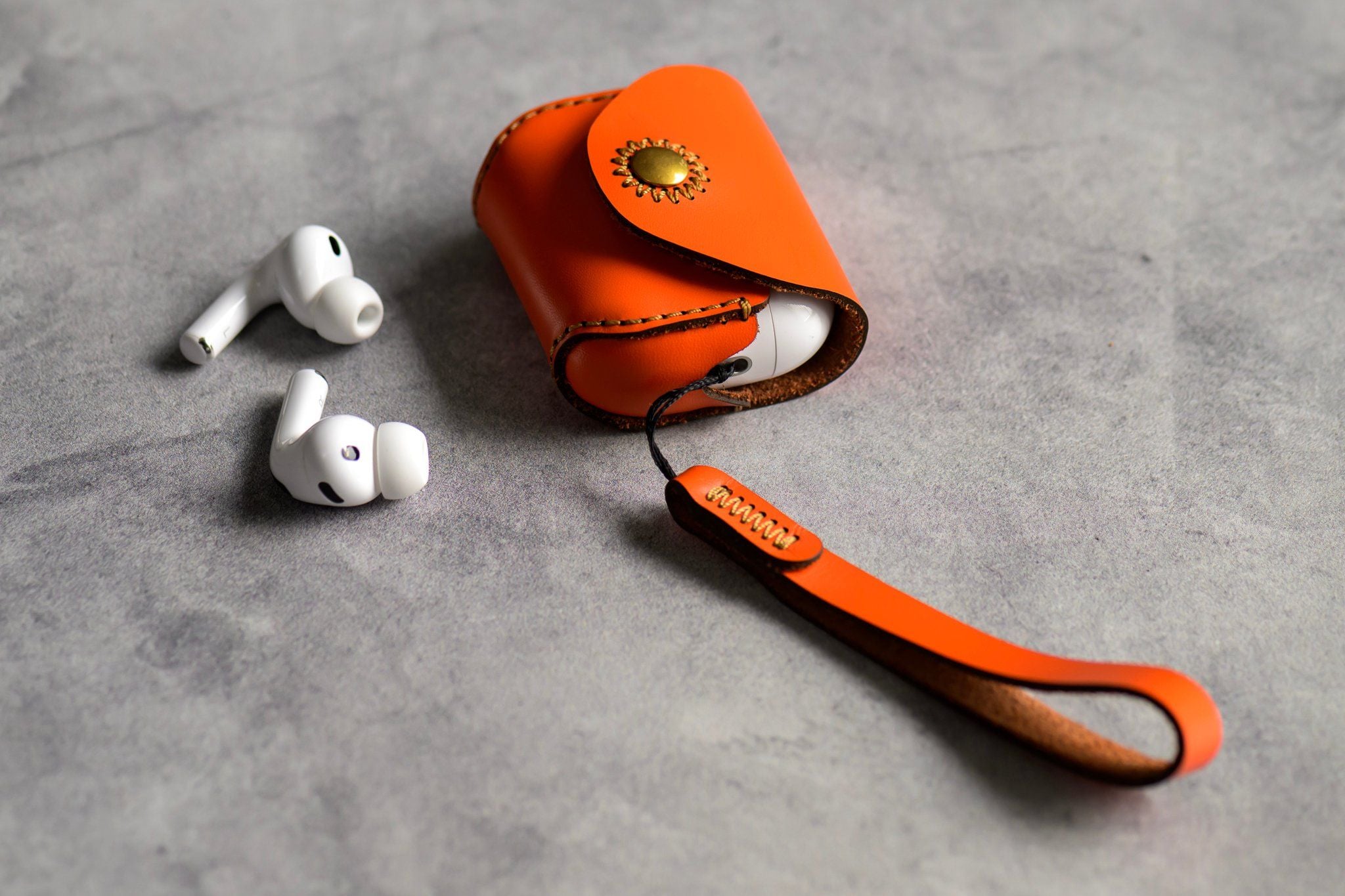  Bao da SEN nút bấm Apple Airpods Pro 3 