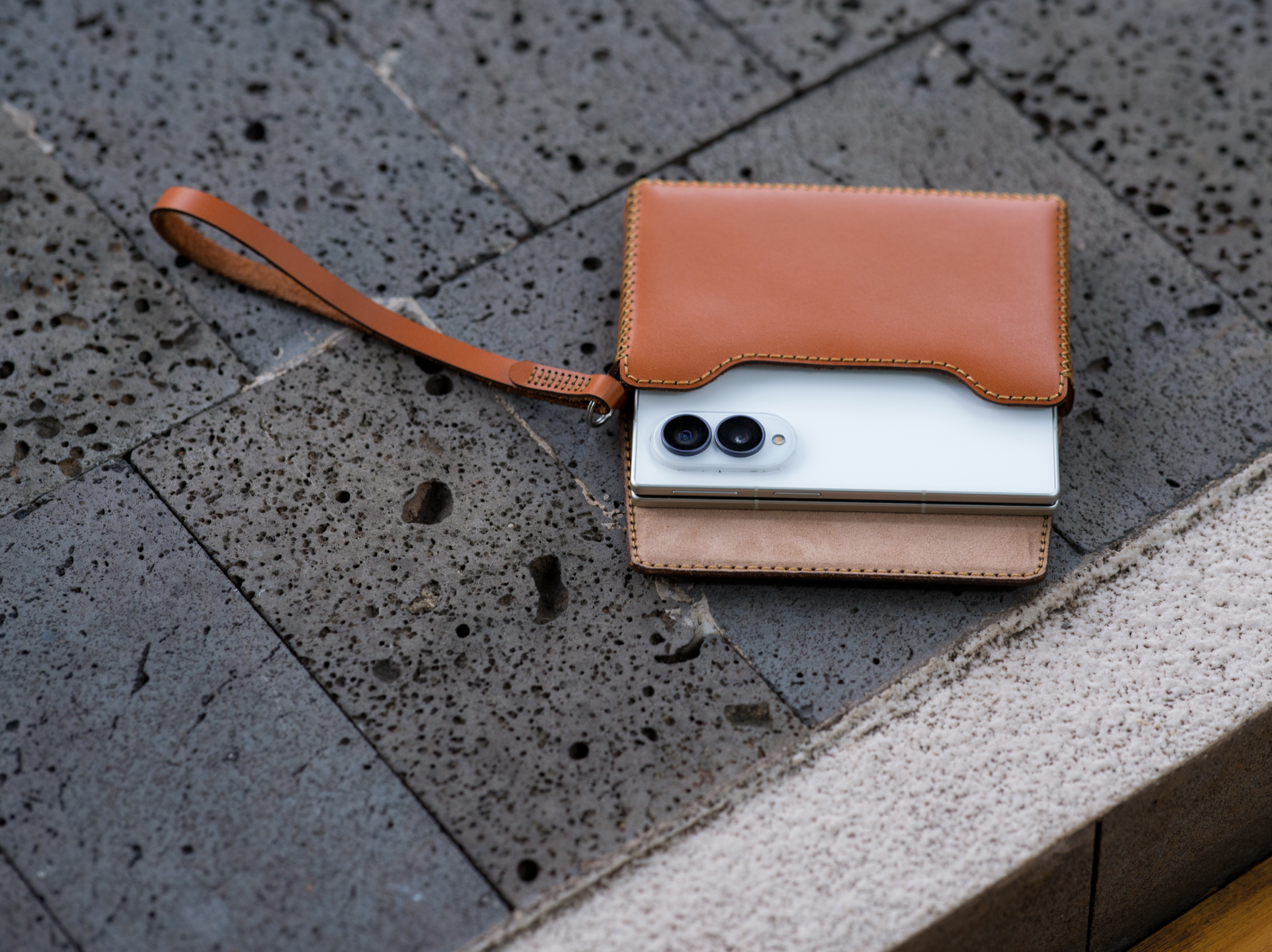  Samsung Galaxy Z Fold8 - Bao da nắp ngang 