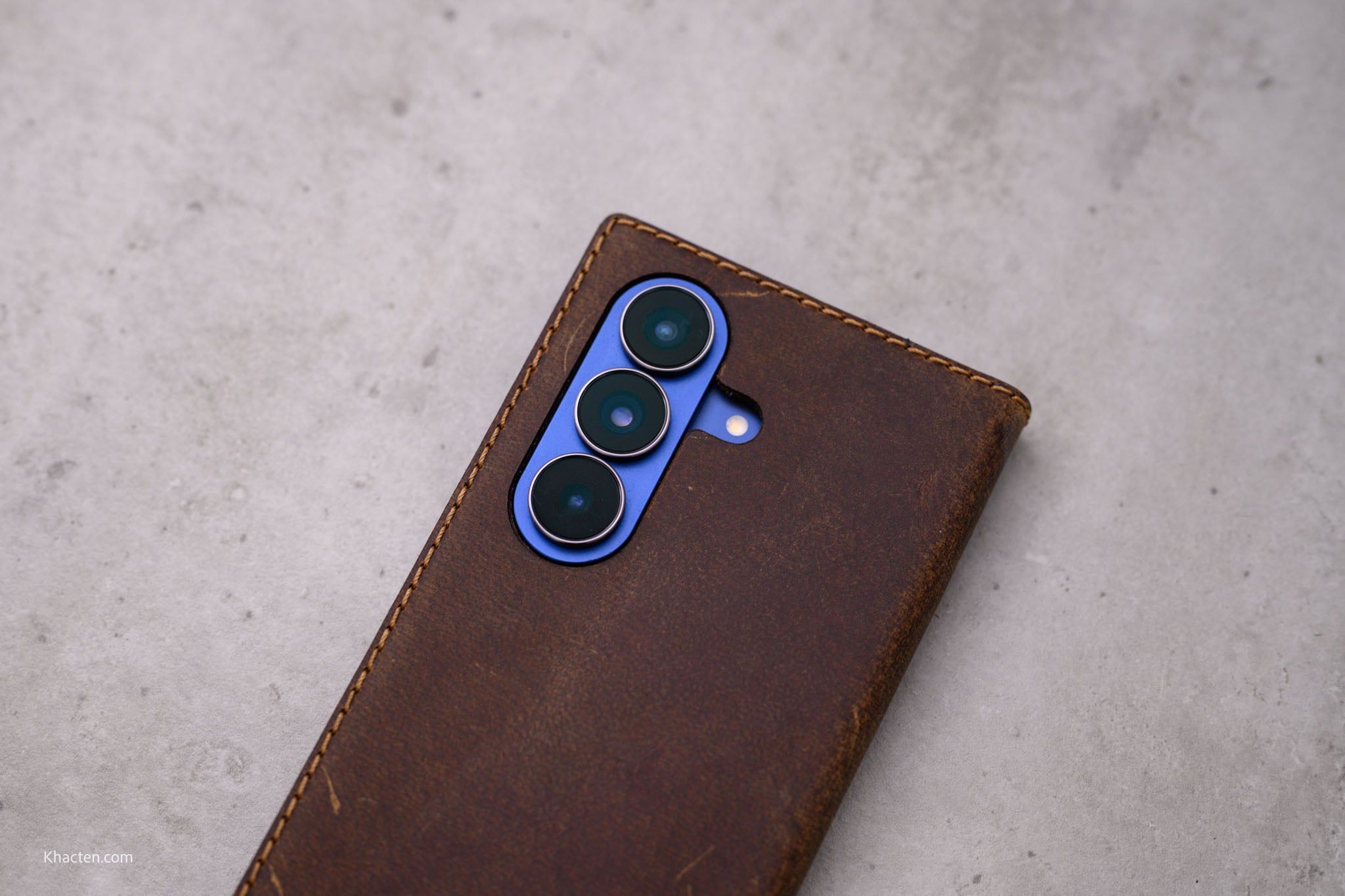  Samsung Galaxy Z Fold8 Ultra - Flipcover điện thoại 