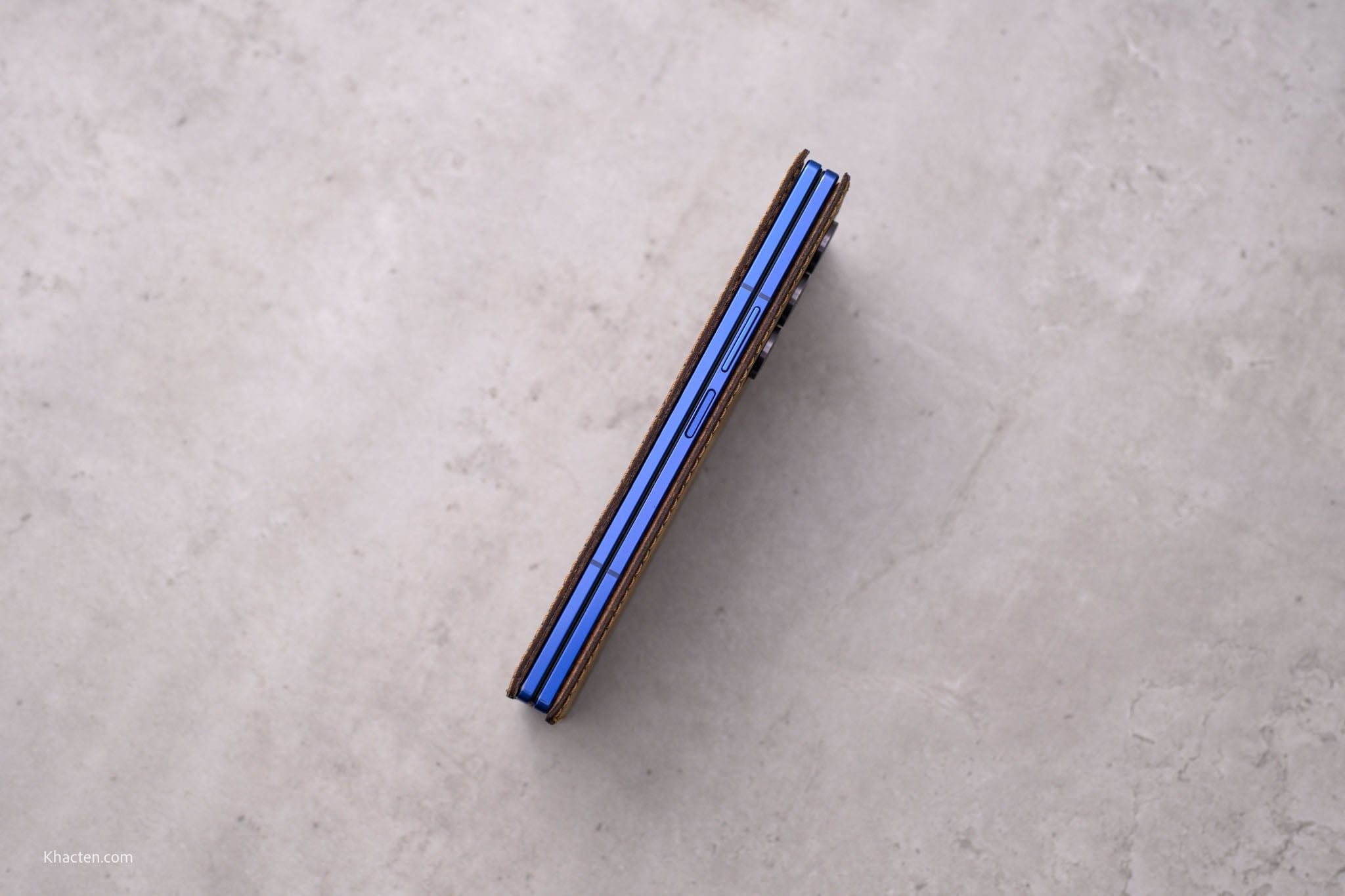  Samsung Galaxy Z Fold8 Ultra - Flipcover điện thoại 