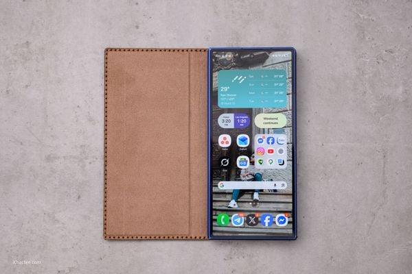  Samsung Galaxy Z Fold8 Ultra - Flipcover điện thoại 