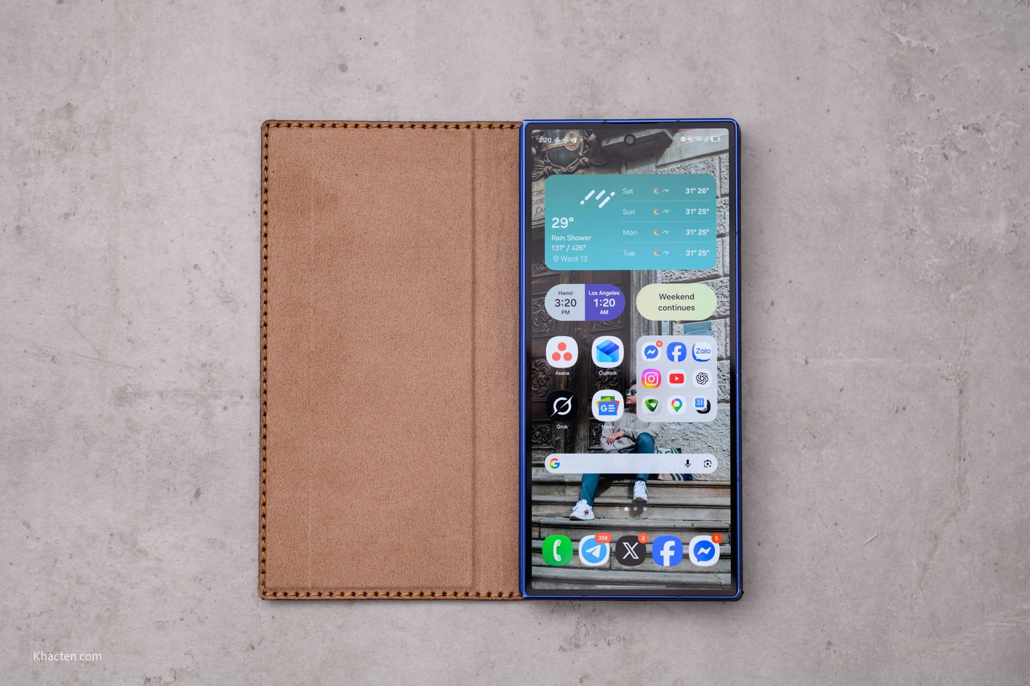  Samsung Galaxy Z Fold8 Ultra - Flipcover điện thoại 